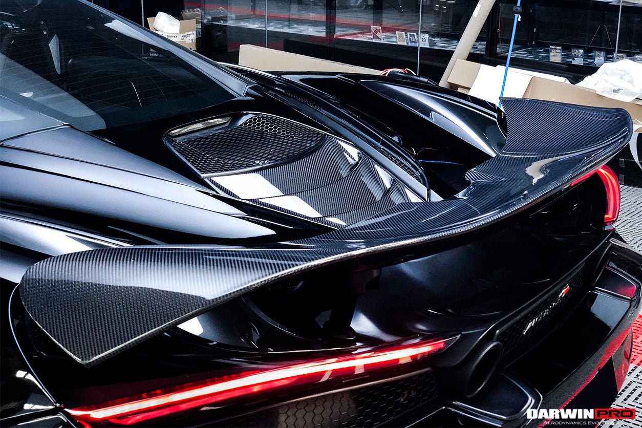 2017 - 2022 McLaren 720s Coupe Carbon Fiber Engine Cover Replacement